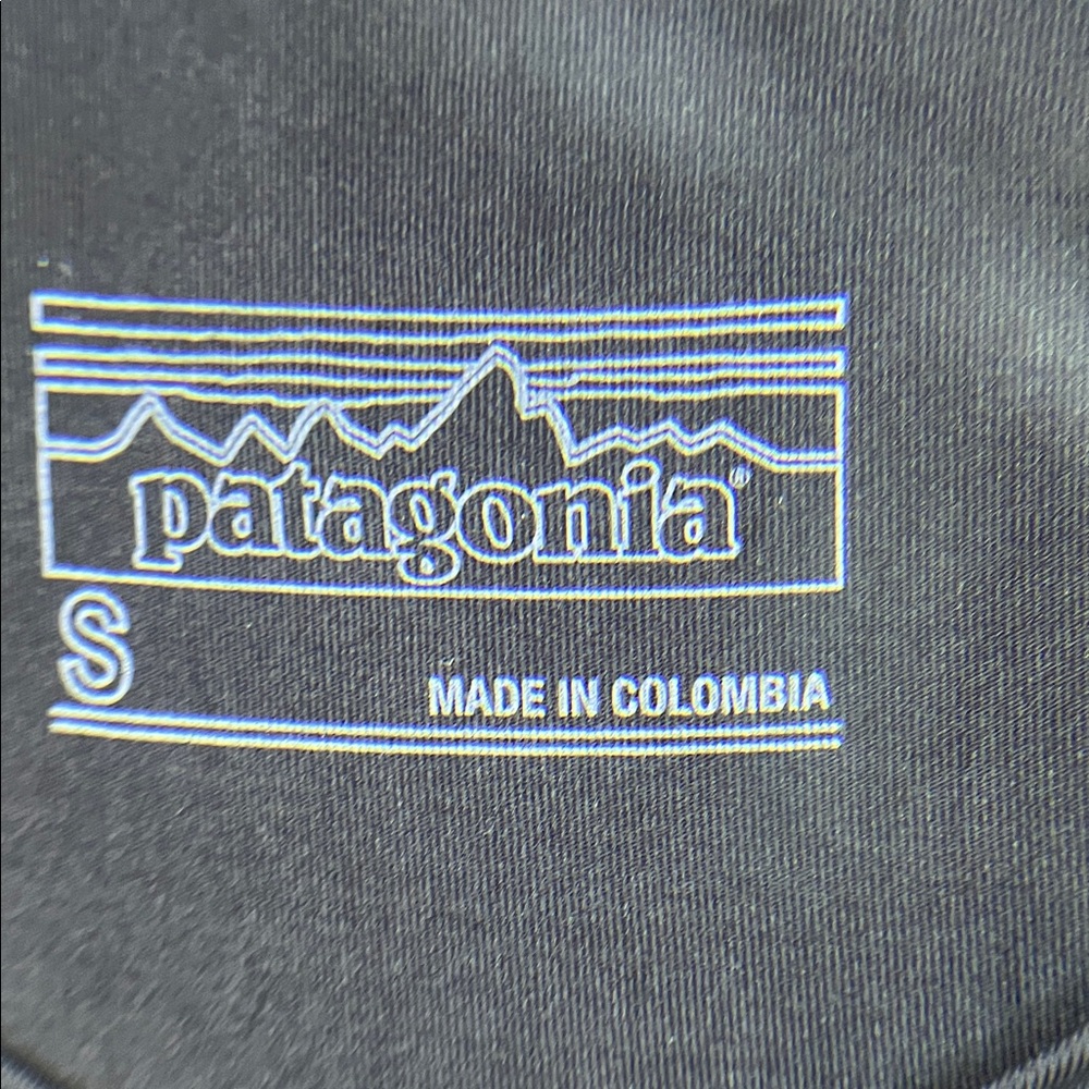 Patagonia Micro Swell Rashguard long sleeve Top Multicolor Patterned Side Panels - Picture 4 of 6